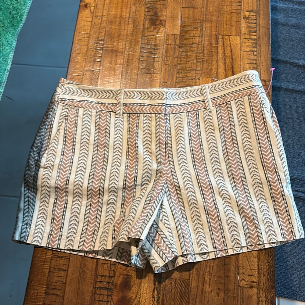 NWT sz 2 Ann Taylor shorts striped 987